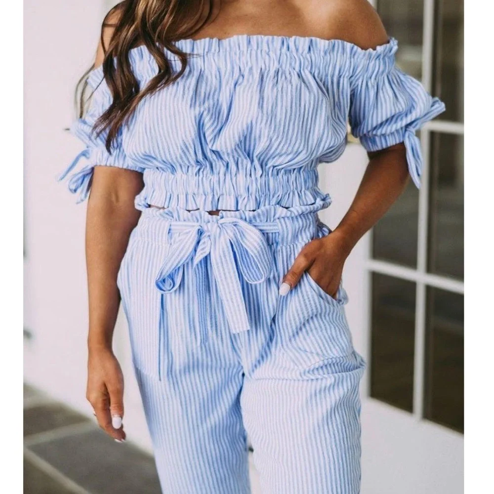 Two piece set - Picture 1 of 4